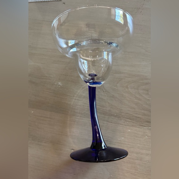 Unique Blue Stem Margarita Glass set of four - Picture 3 of 4